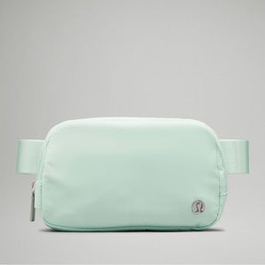 NWT - lululemon Everywhere Belt Bag 1 L Mint moment